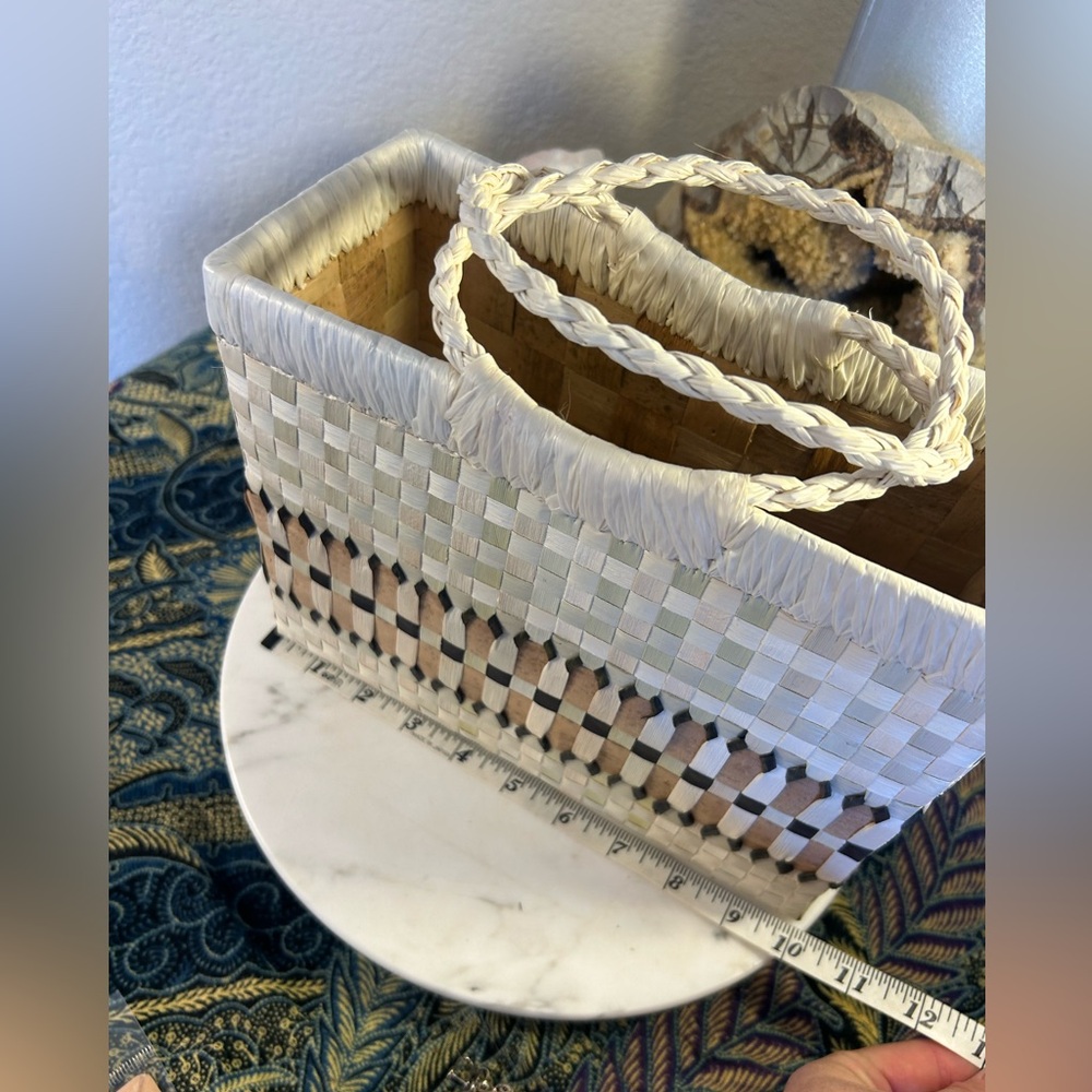 Woven Cream and Brown Tote Bag handmade reed material - Picture 10 of 11